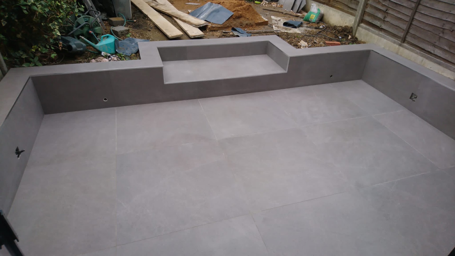 Grant Critchley Floor & Wall Tiling — Photos 4