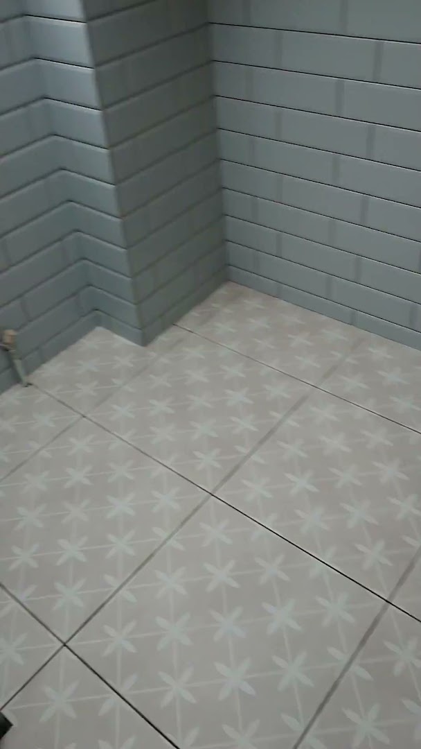 Grant Critchley Floor & Wall Tiling — Photos 10