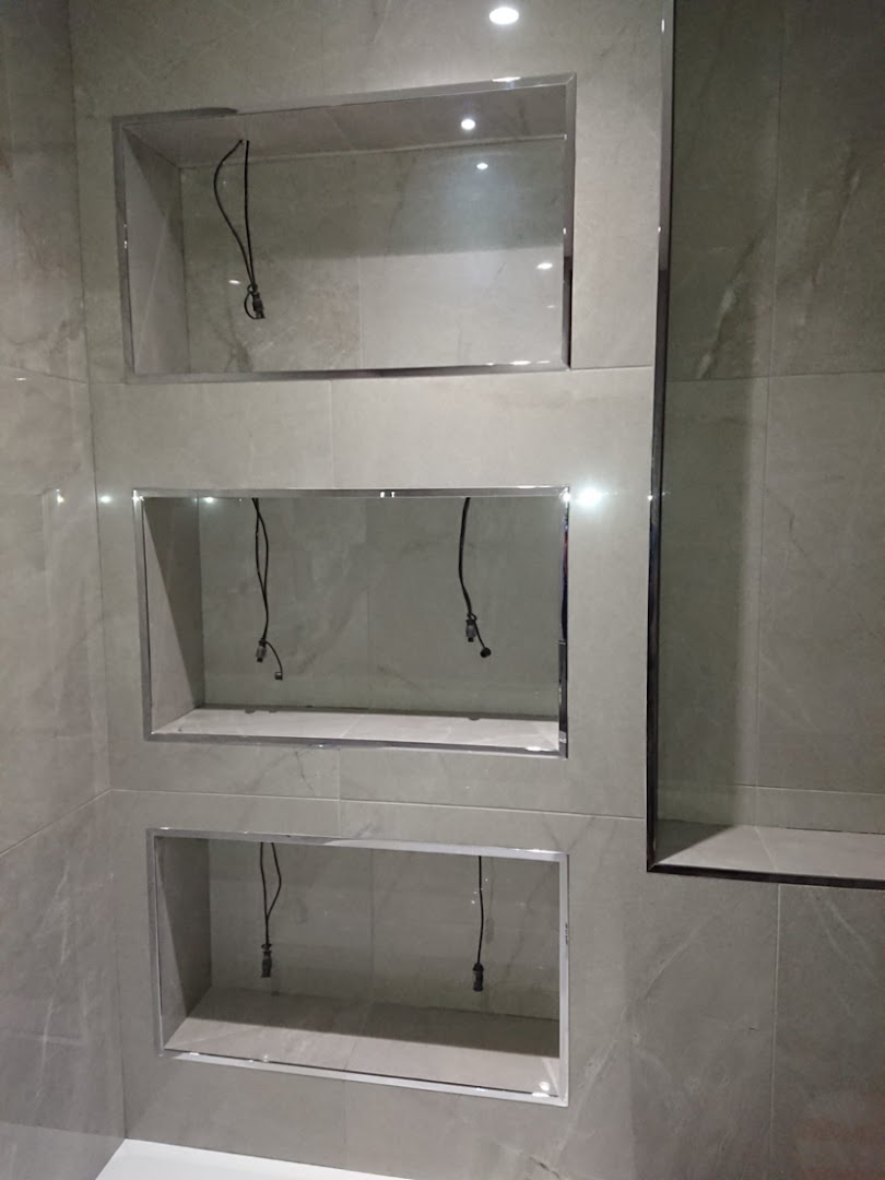 Grant Critchley Floor & Wall Tiling — Photos 3